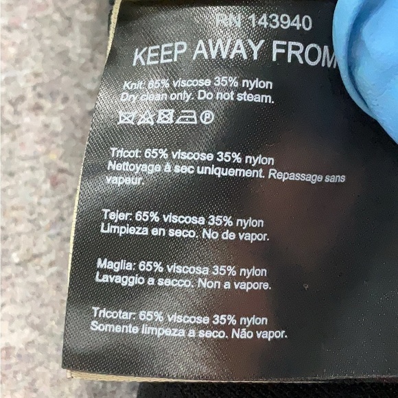 ROLAND MOURET Off Shoulder Top - Picture 6 of 6